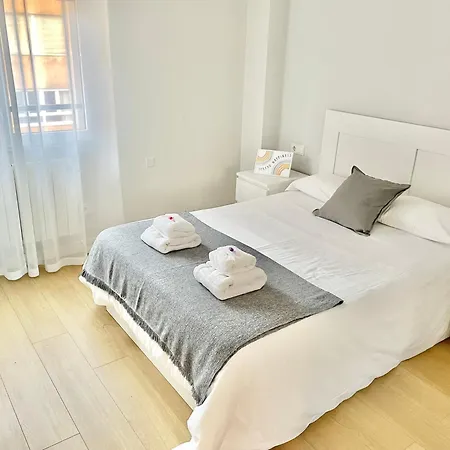 Apartment San Lorenzo Playa. Vistas Al Mar. Gijon