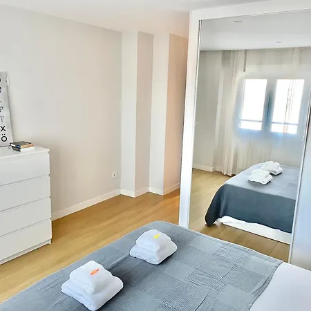 Apartment San Lorenzo Playa. Vistas Al Mar. Gijón